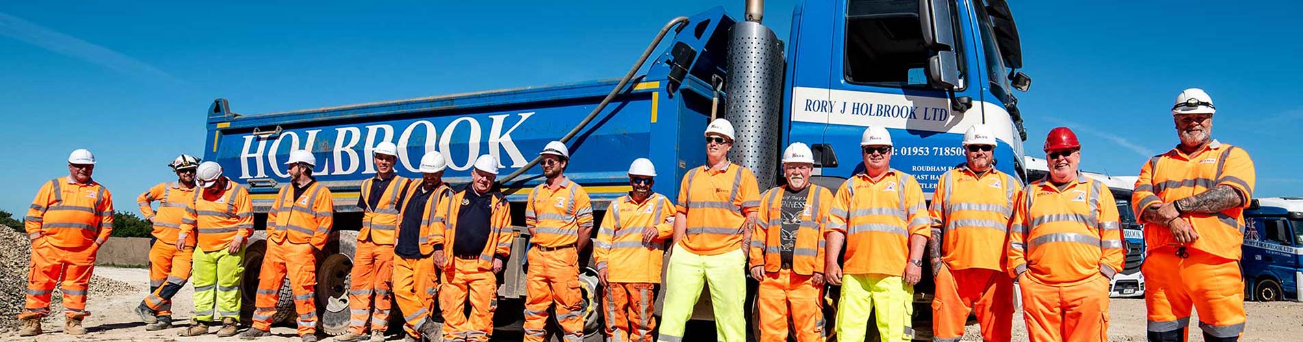 Rorys full team leaning against an 8 wheeler in the Lakenheath, Norfolk site