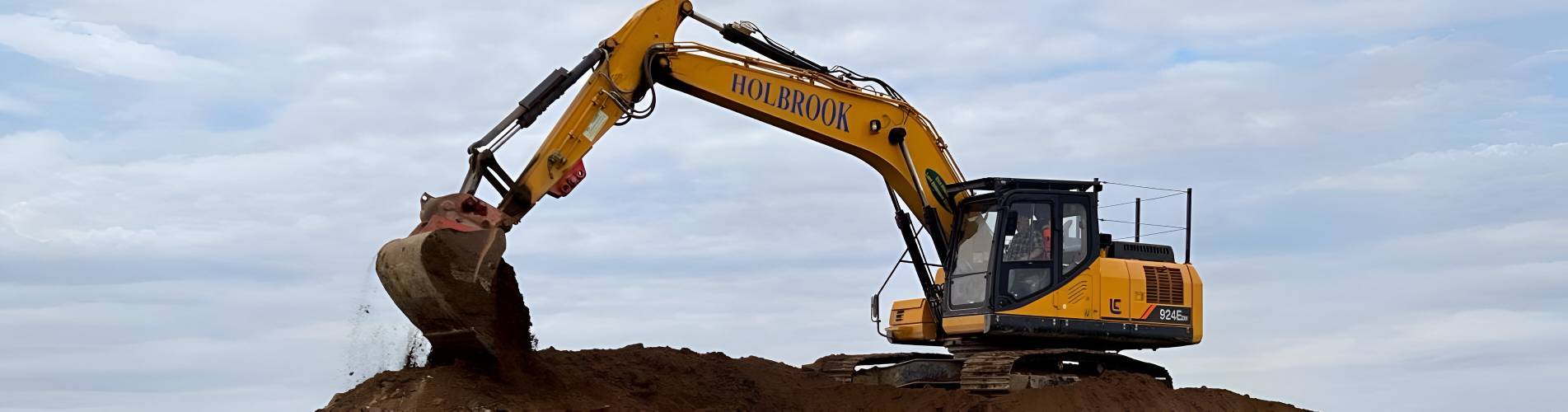 Leibherr 726 GPS equiped dozer working at site
